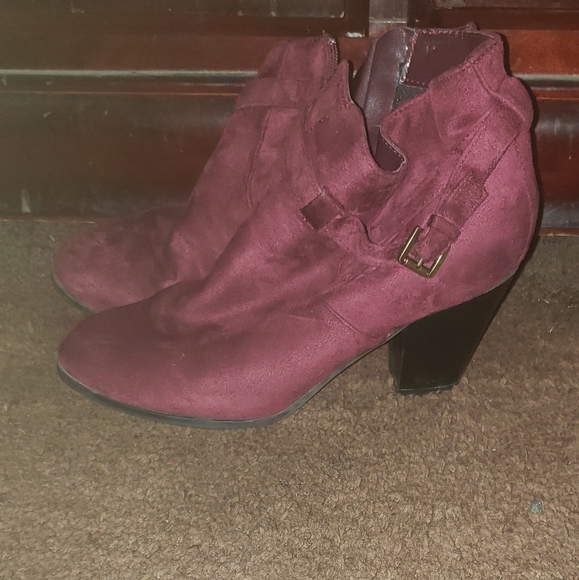 Booties - Picture 3 of 4